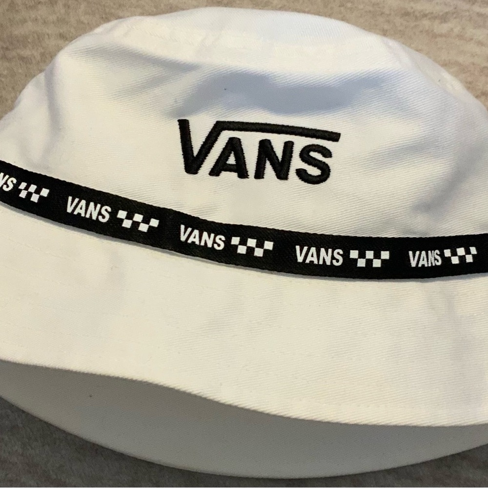 Vans White and Black Logo Bucket Hat